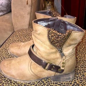 Smarty boots